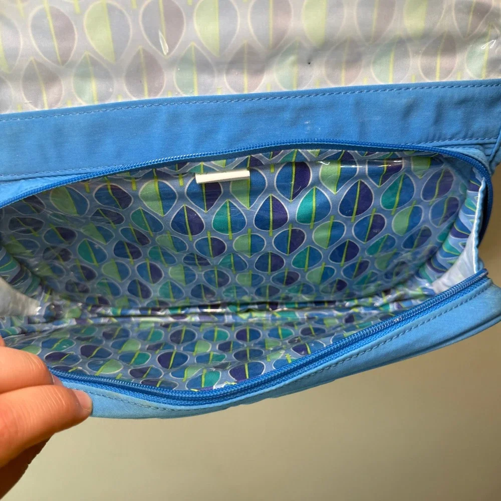 Vera Bradley Turquoise Blue Quilted Microfiber Hanging Travel Toiletry Organizer